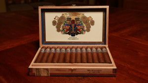 Foundation_Cigar_Company_El_Güegüense